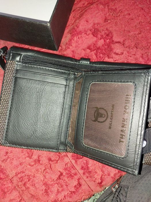 Продам кошёлёк..