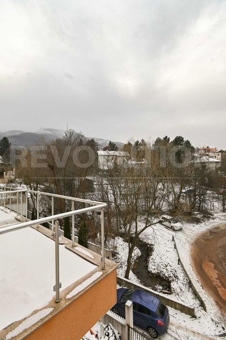 Двустаен апартамент в м-т Гърдова глава