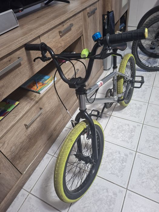Vand bicicleta pt copii