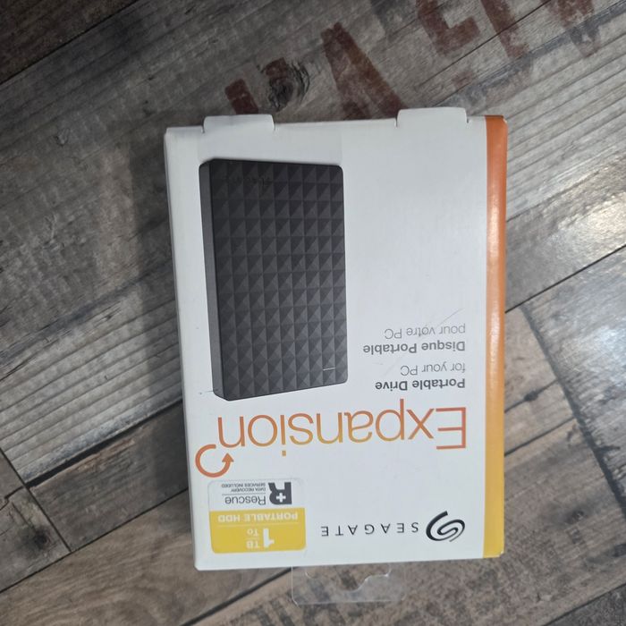 Seagate Expansion Portable Drive 1TB STEA1000400