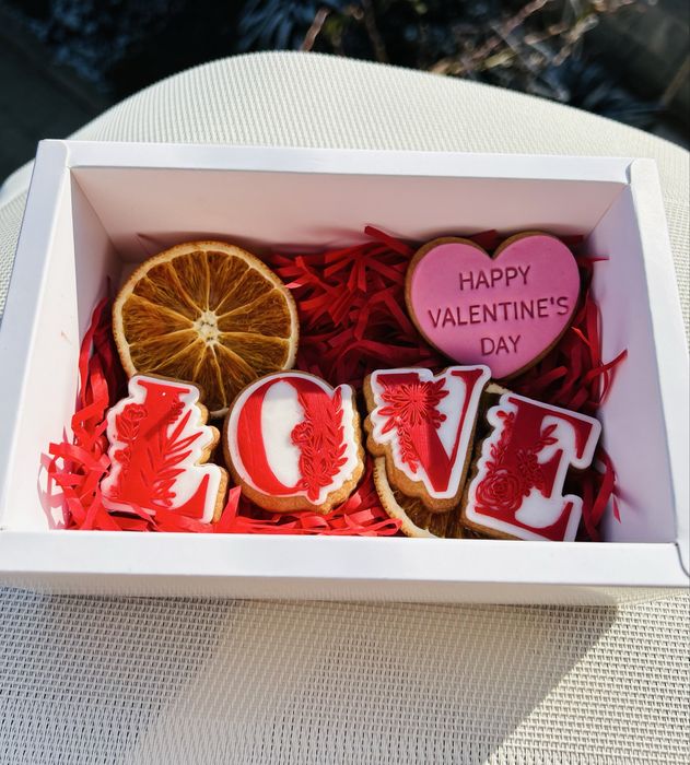 Меденки и подаръци за Свети Валентин