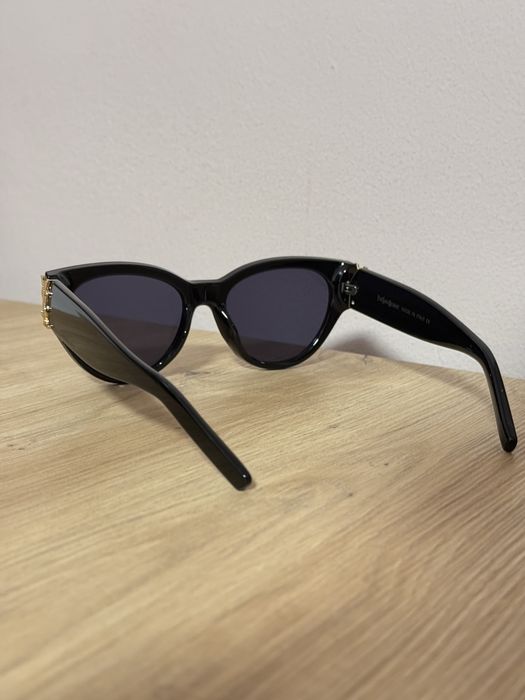 Ochelari Saint Laurent de soare