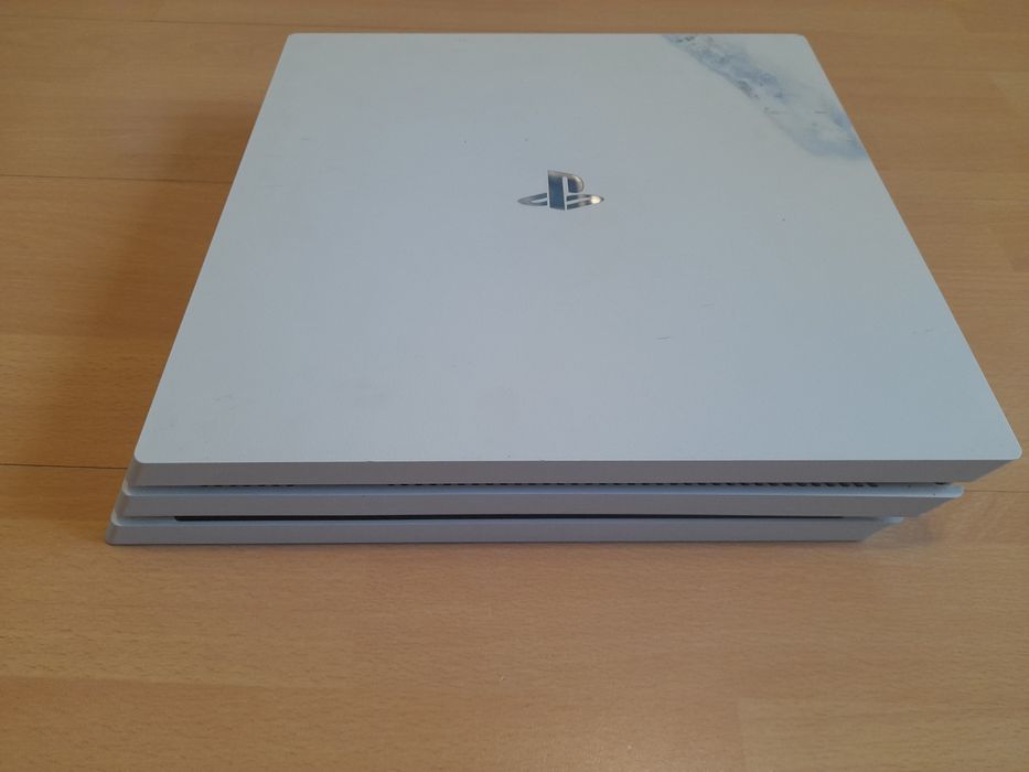 PS4 Pro 1 TB , PlayStation 4, бял/ white