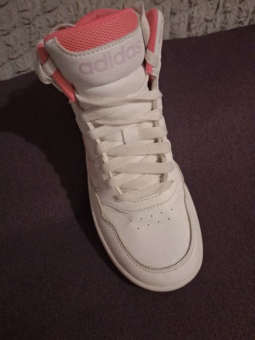 Adidasi adidas marimea 34