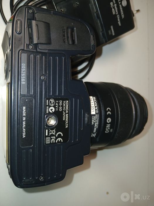 Продаётся Konica-Minolta 5D с китовым объективом
