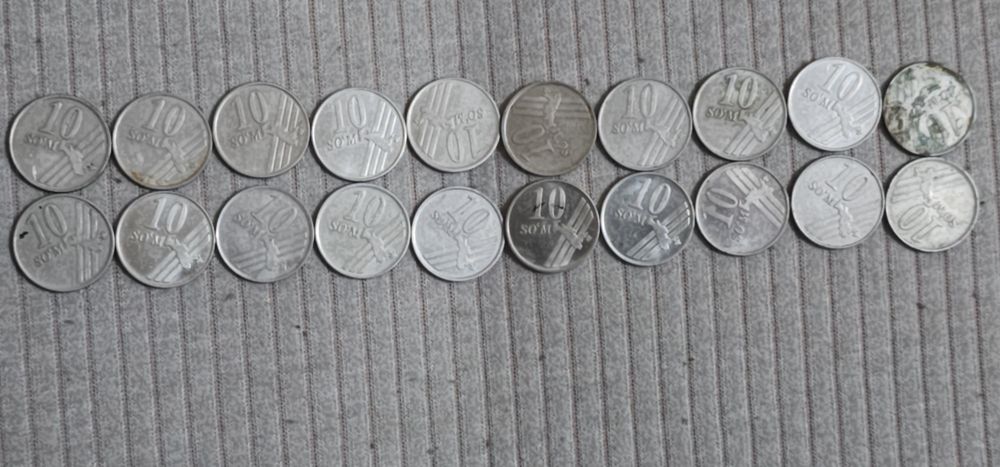 Монеты Узбекистана разные