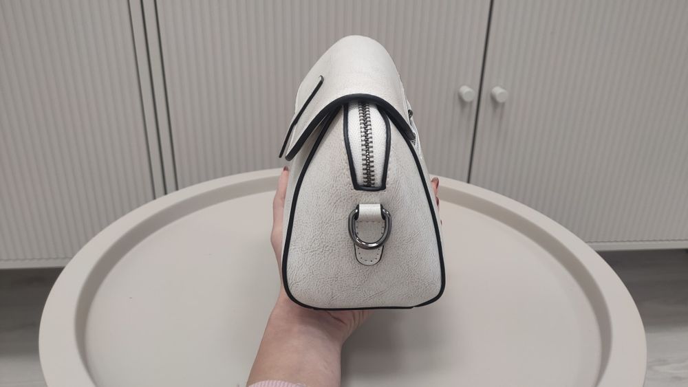 Кросбоди чанта естествена кожа бяла, кафява, синя