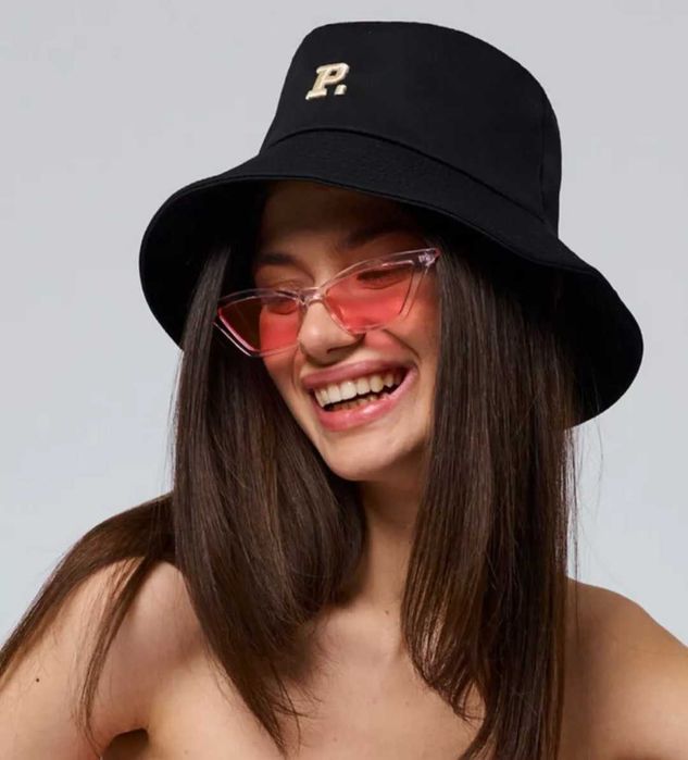 Женские весенние панамы