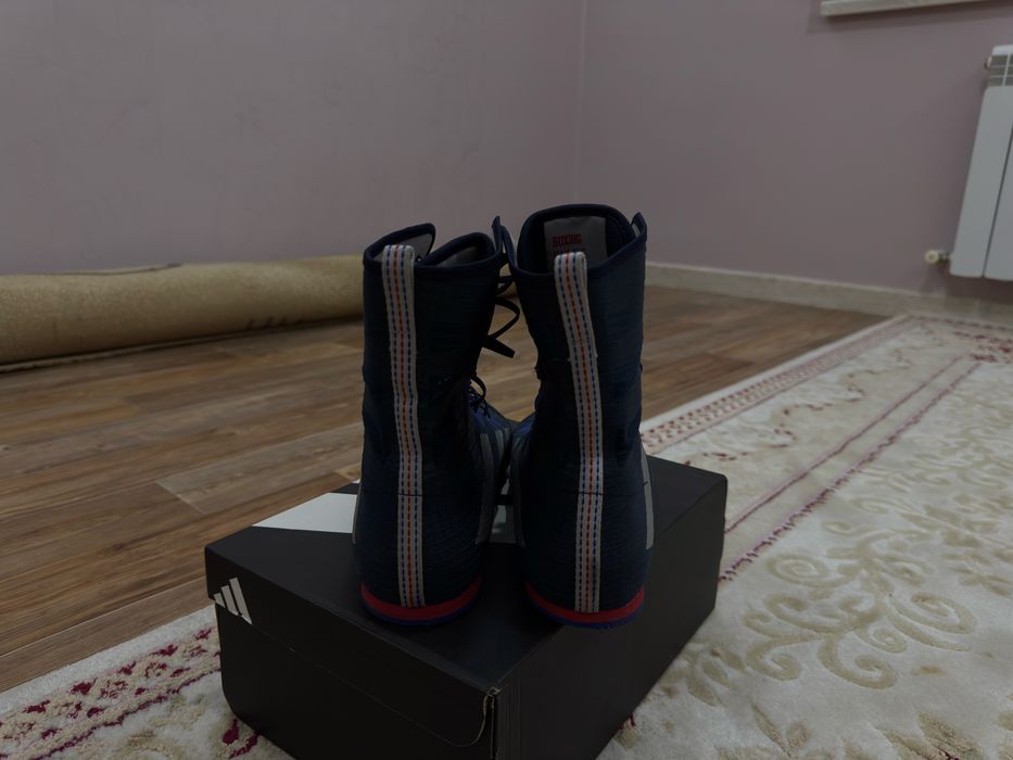 Продам боксерки Adidas Оригнал