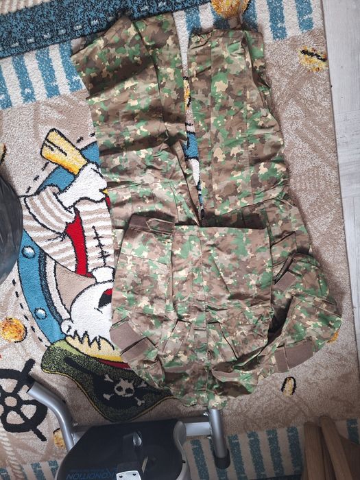 Vând ținută combat 44/3
