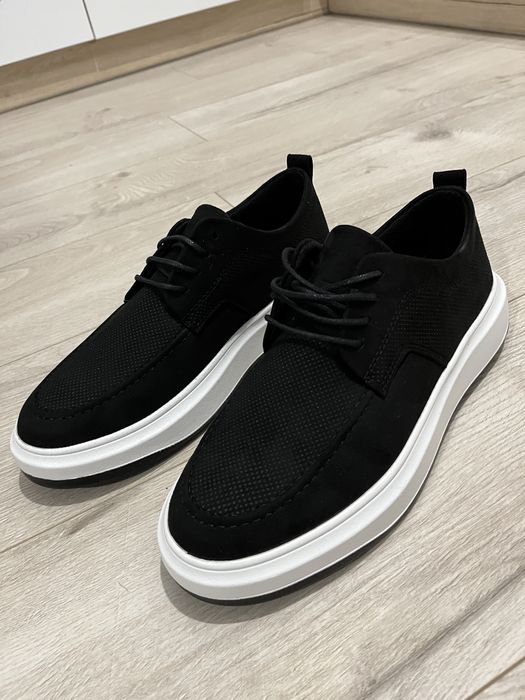 Спортно елегантни обувки