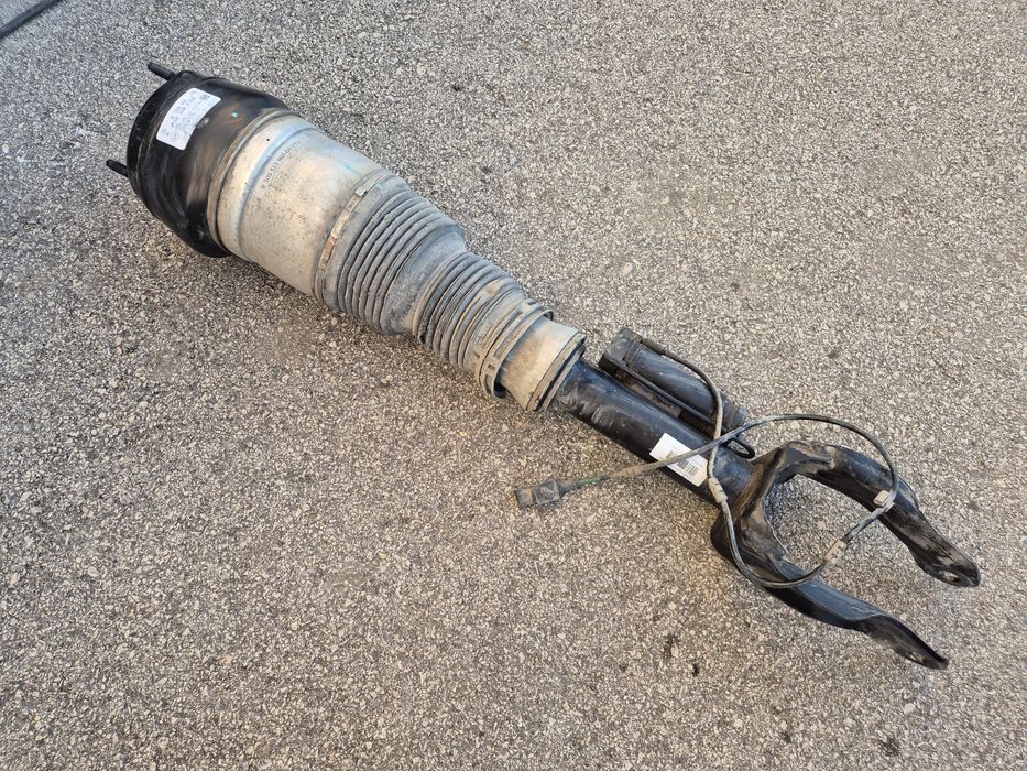 Преден ляв амортисьор Мерцедес GLE W166 ML W166 възглавница въздух