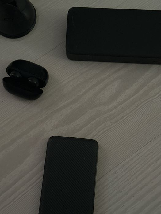 Pachet 2 baterii externe,caști redmi,suport de telefon masina