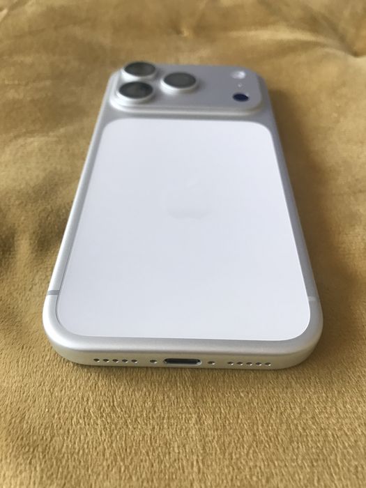 Carcase iphone 17 pro