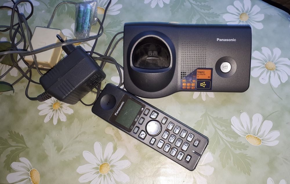 Телефони, напълно запазени