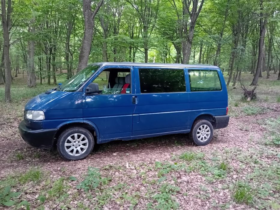 Vând  transporter T4 an 2003 in stare foarte bună  preț  3500euro