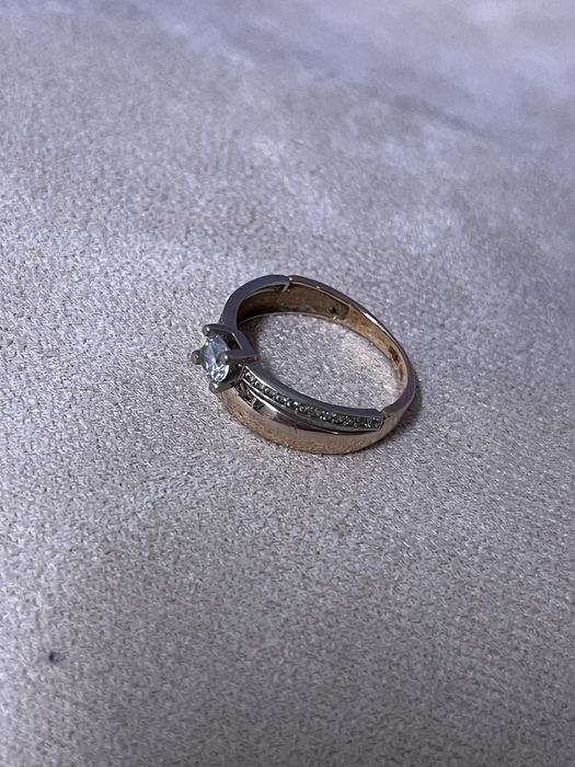 Кольцо с камнями / СТ 51875