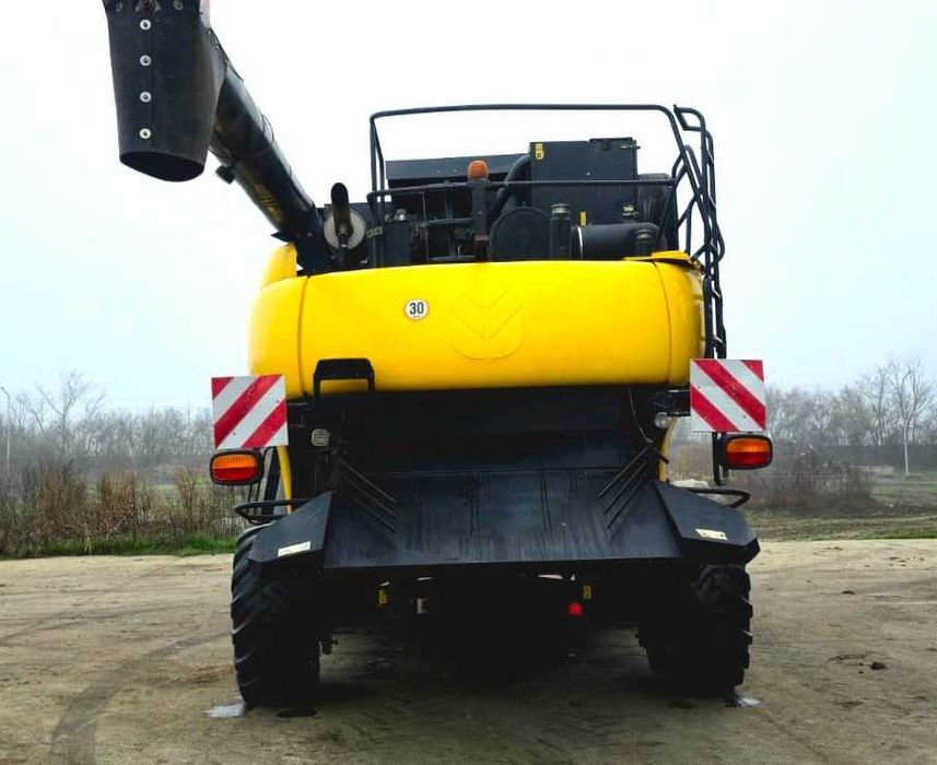 Combina New Holland CR9080