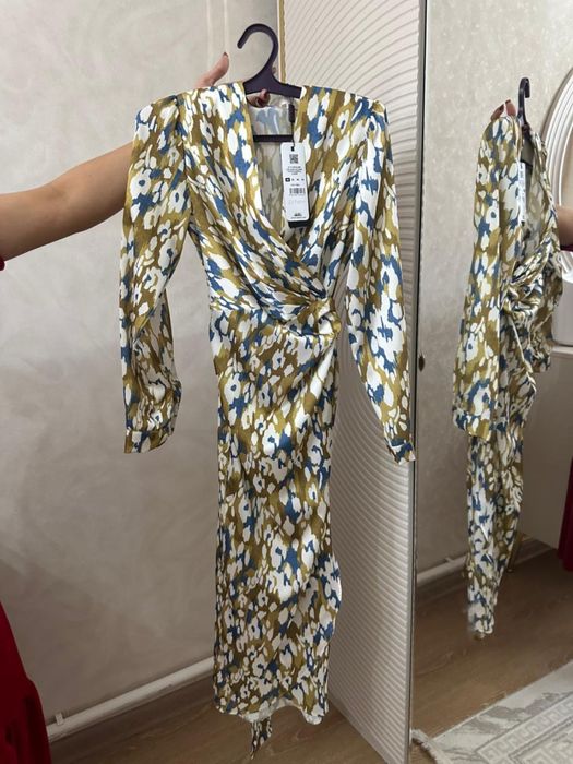 Вечерние платья.