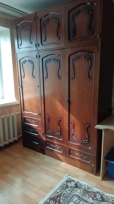 Продам деревянную стенку