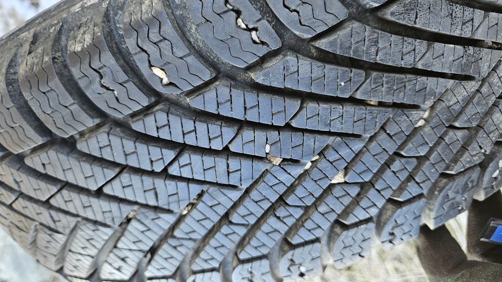 2бр като нови гуми 185 60 15 пирели