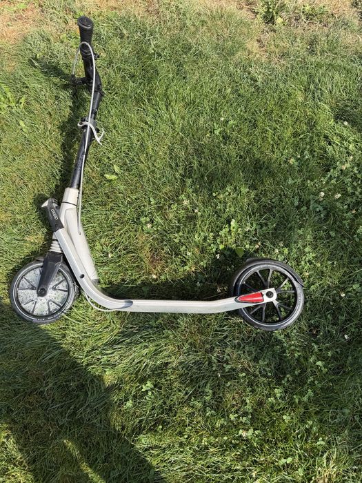 Trotineta Oxelo ,pentru plimbari comode