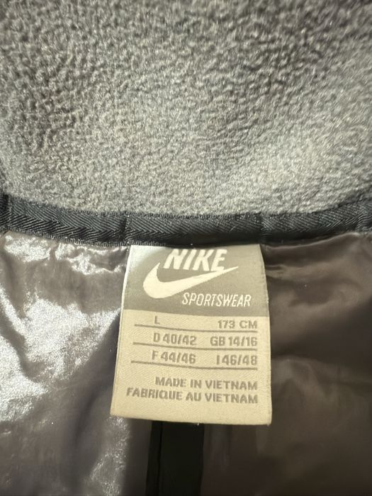 Зимно яке Nike с гъши пух L размер