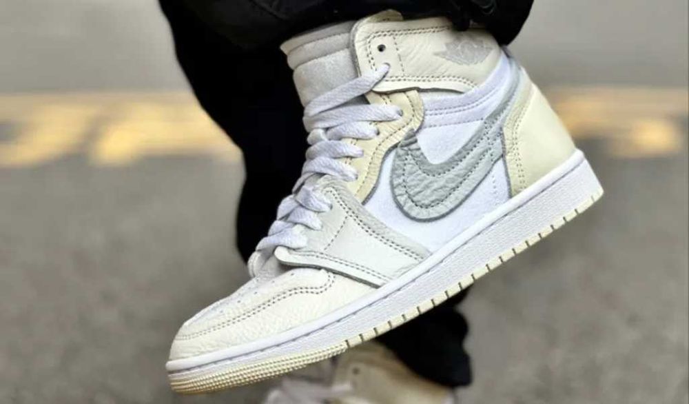 Air Jordan 1 High - Method of Make WMNS "Coconut Milk" - US 7 / EU 38 / CM 24 - NOU