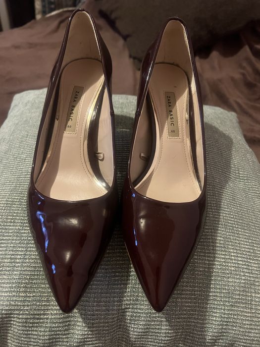 Обувки Zara бордо, лачени