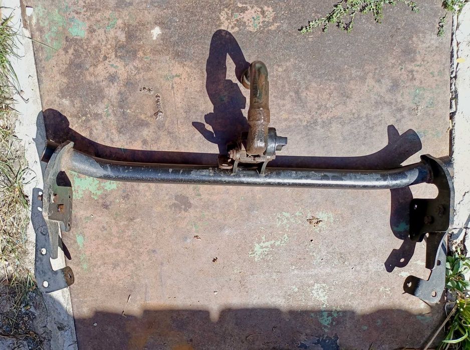 Неизползван оригинален теглич за Ситроен С4 Еъркрос