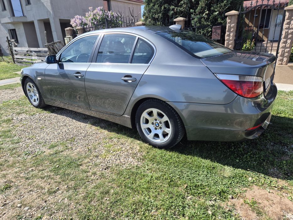 Vand BMW seria 5, an fabricatie 2006, stare buna functionare. Detalii la nr tel 0751098394, 0744479669