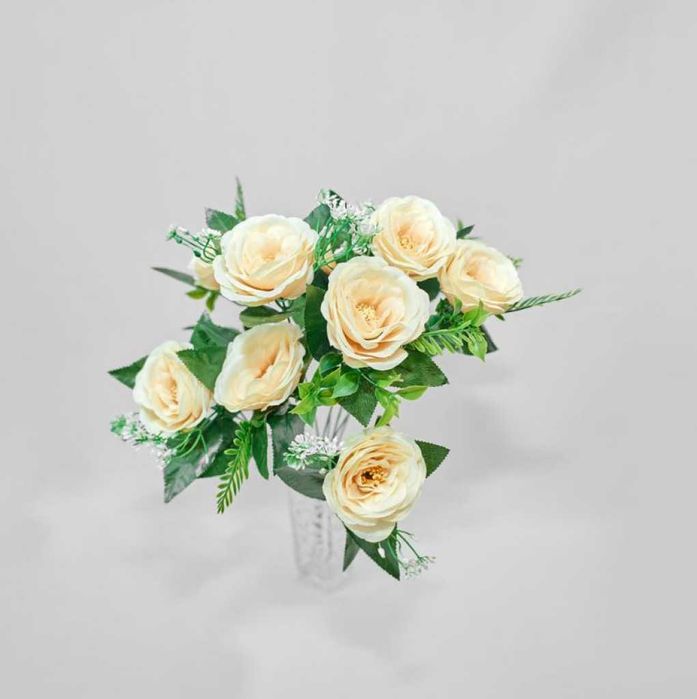 Изкуствени рози – стилна и трайна декорация