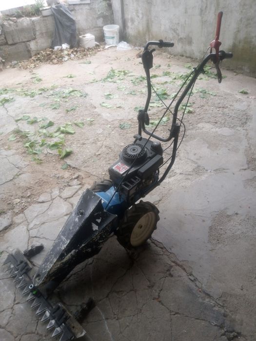 Палцова самоходна  бензинова косачка