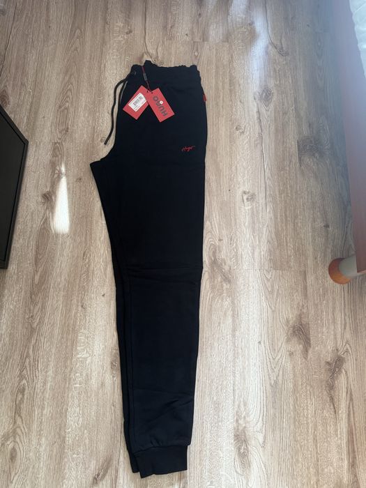 Анцуг Hugo - топ оферта