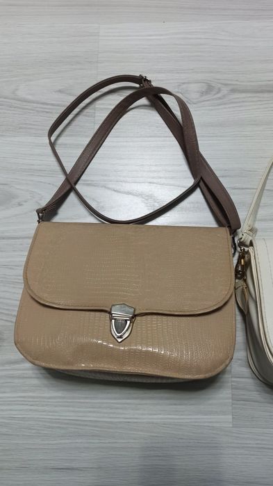 Дамски ежедневни Чанти и Раници