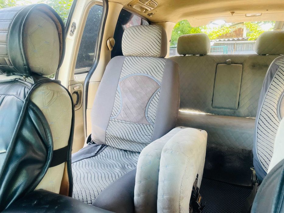 продам авто  KIA CARNIVAL