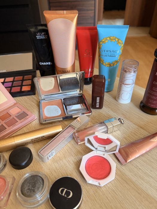 Лот козметика Fenty Huda Armani Dior Natasha Denona Sensai Chanel