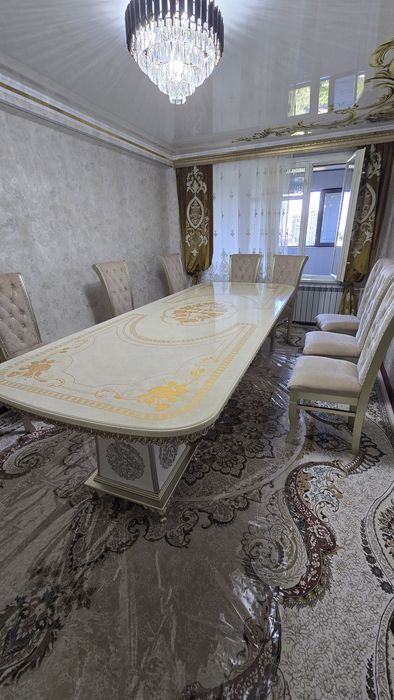 Сотилади 12 талик стол стул