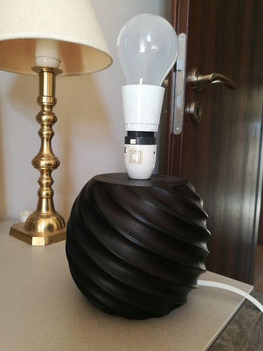 Настолна нощна лампа