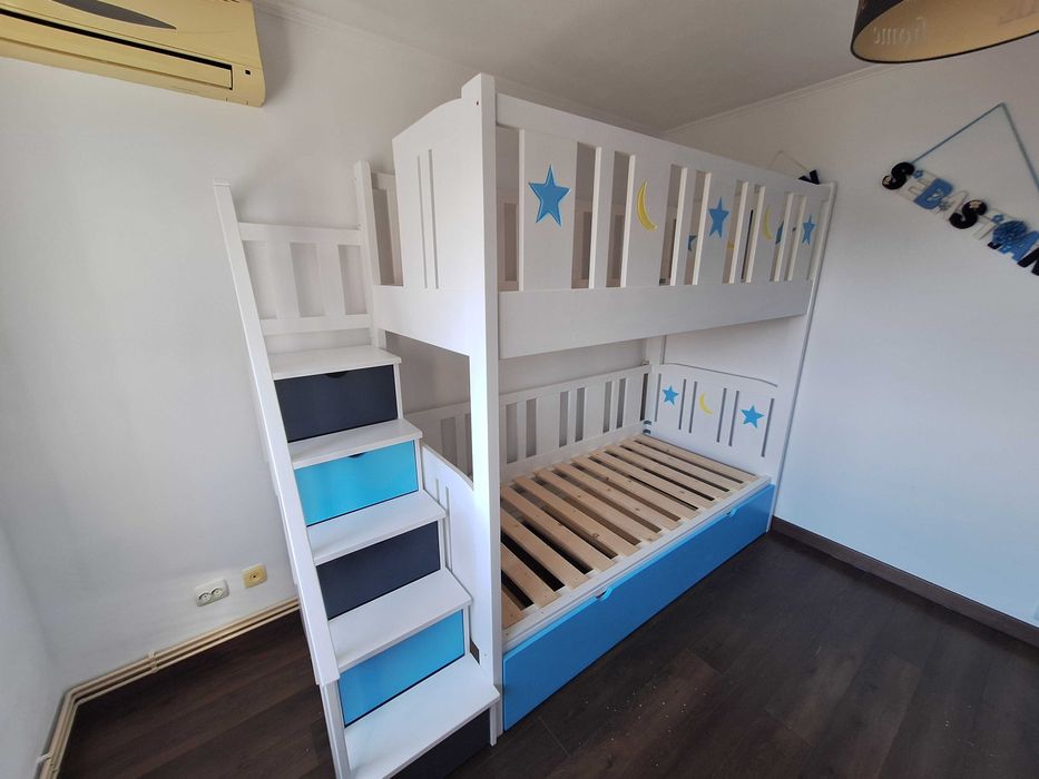 TRANSPORT GRATUIT.Pat etajat-supraetajat din lemn masiv.Cod 2516