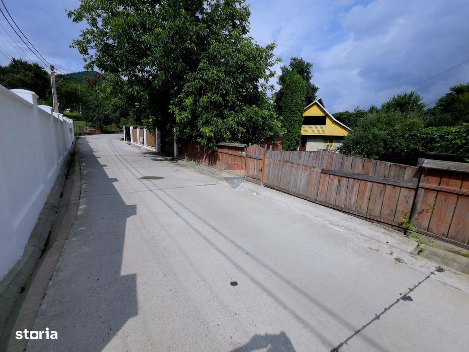 Casă De Vanzare Sat Bistrita