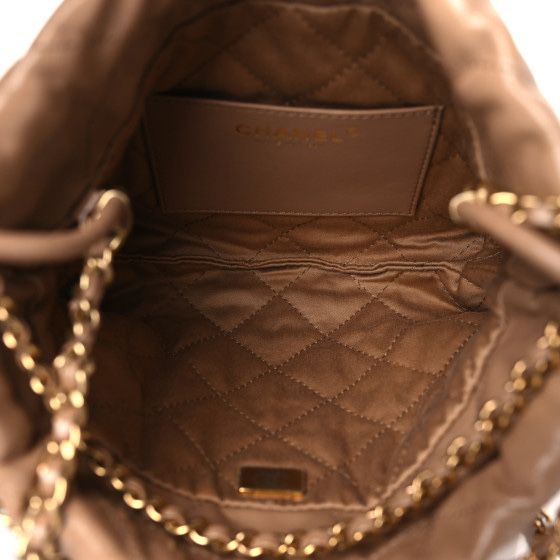 Chanel mini 22 bag
