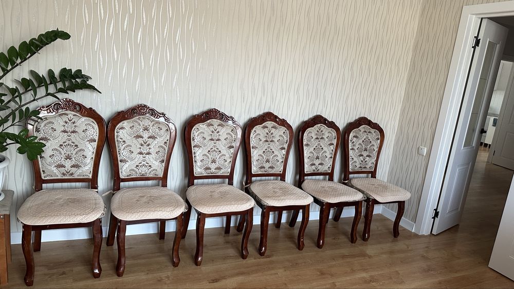 Продам стол со стульями