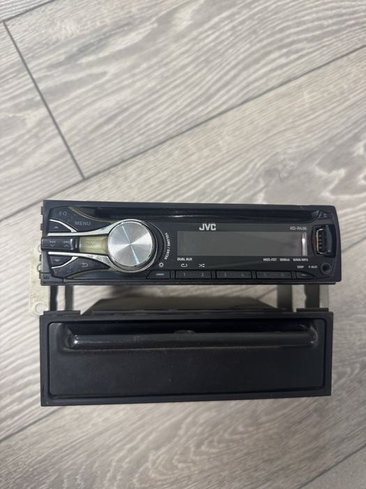 Продам автомагнитолу JVC