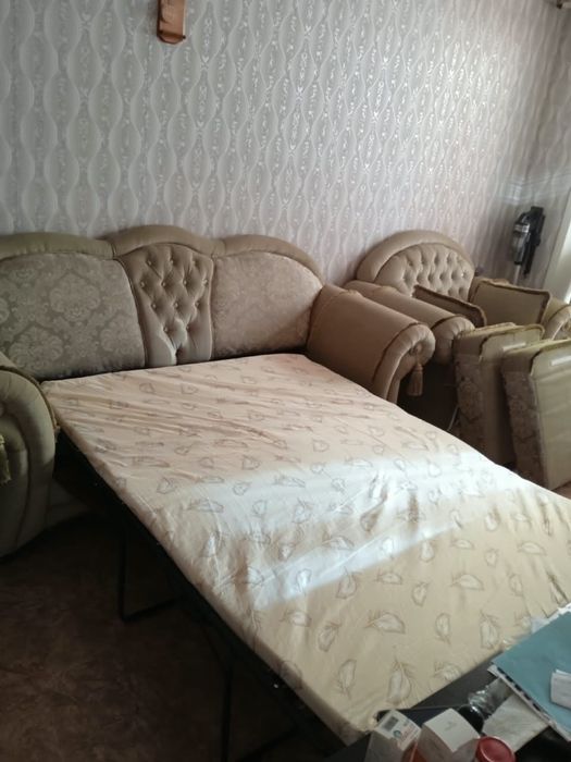Диван и кресла в наборе