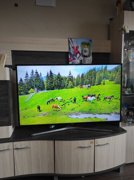 Смарт Телевизор SAMSUNG 50 инча Ultra HD 4K