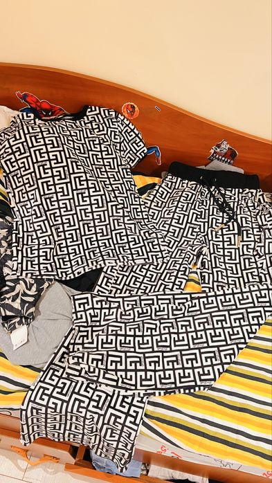 Дрехи за повод и ежедневие