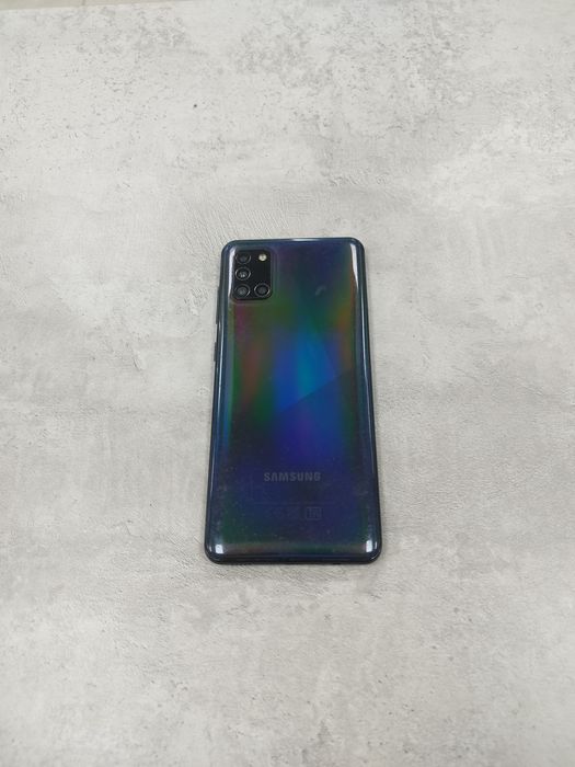 Продается телефон