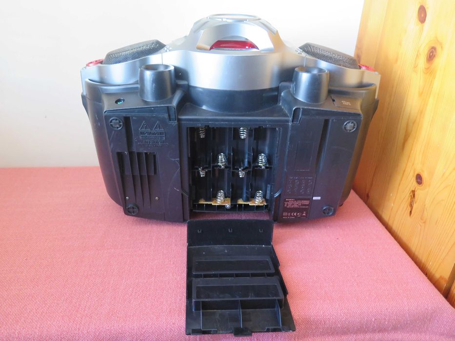 Sony CFD-RG880CP "Xplod" AM/FM Radio CD/USB/MP3/Cassette Player