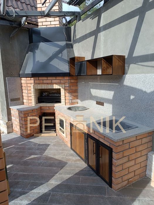 Огнеупорный кирпич класс А выдерживает температуру 1 200 градусов.